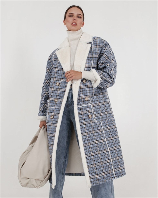 Пальто двубортное из экомеха - фото 285035