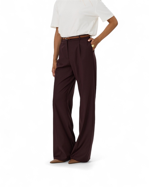 Брюки с защипами - фото 322229