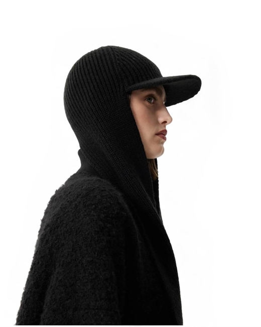 Шапка с козырьком - фото 322738