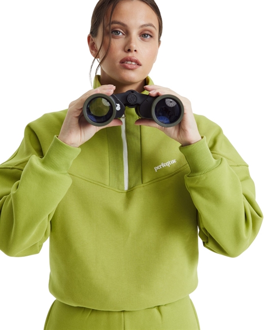 Пуловер укороченный - фото 325284