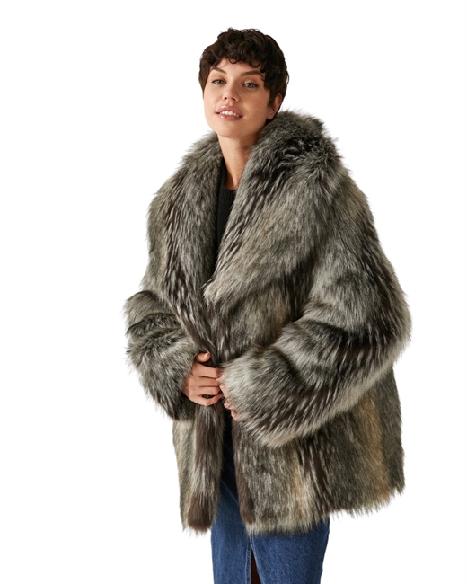 Шуба прямая укороченная - фото 325783