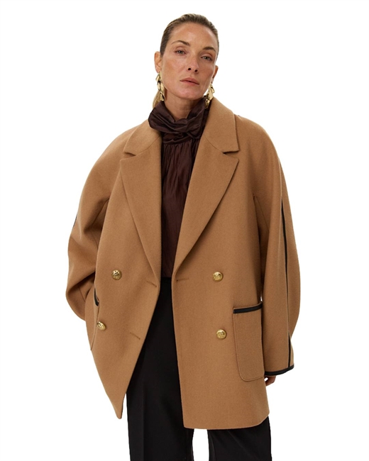 Полупальто с кожаными деталями - фото 327808