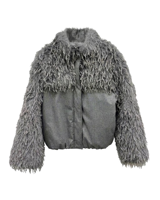 Куртка с мехом - фото 328003