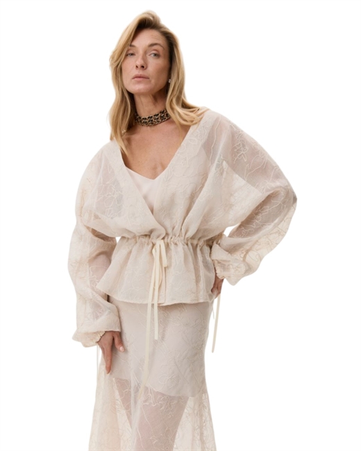 Блуза с вышивкой - фото 330988