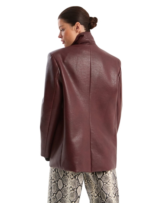 Полупальто из экокожи - фото 331155